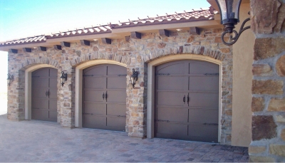 garage-doors-Las-Vegas- Arch-Crest-2x